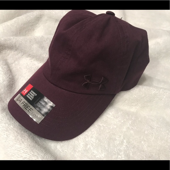 Under Armour Accessories - 🌸 2 for $25 🌸 Under Armour baseball cap